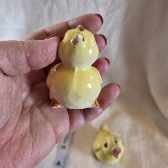 Vintage Chicks Salt & Pepper Shakers Easter - Picture 14 of 14